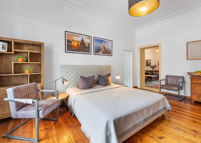 Großes Apartment im Kiez