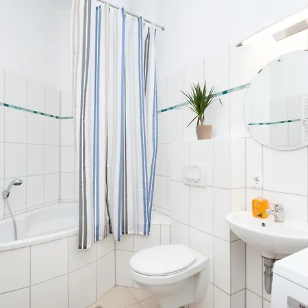 Boediker Loft, 3 Bedroom App With 2 Bath Rooms In Friedrichshain Up To 9 Berlin Exterior photo