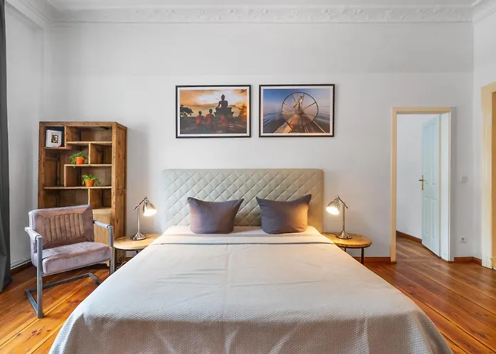 Boediker Loft, 3 Bedroom App With 2 Bath Rooms In Friedrichshain Up To 9